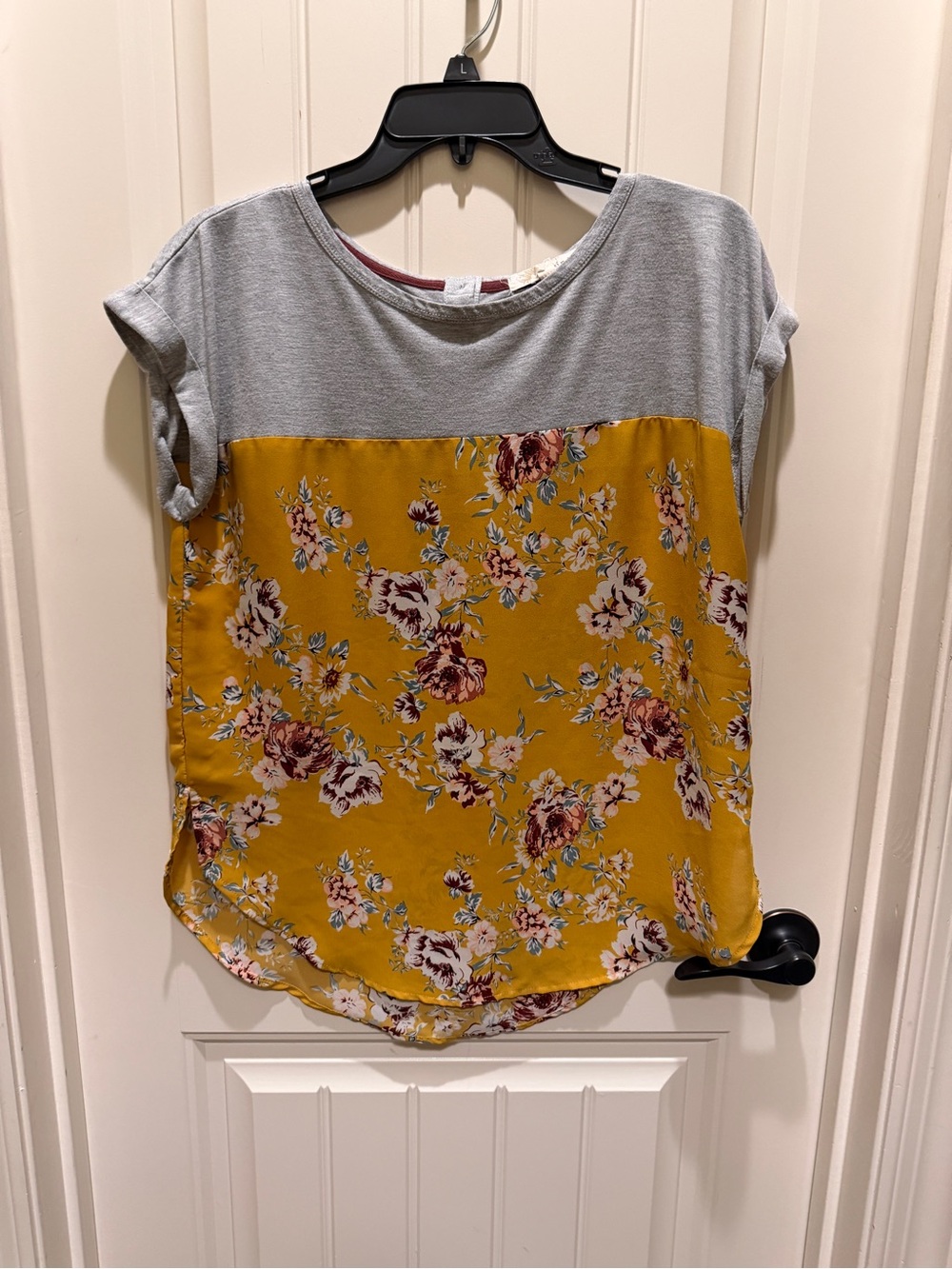 Rewind Mustard Floral & Gray Short Sleeve Top